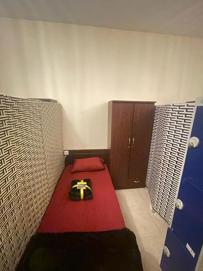 Хостел Dxb Backpackers Executive Дубай Экстерьер фото