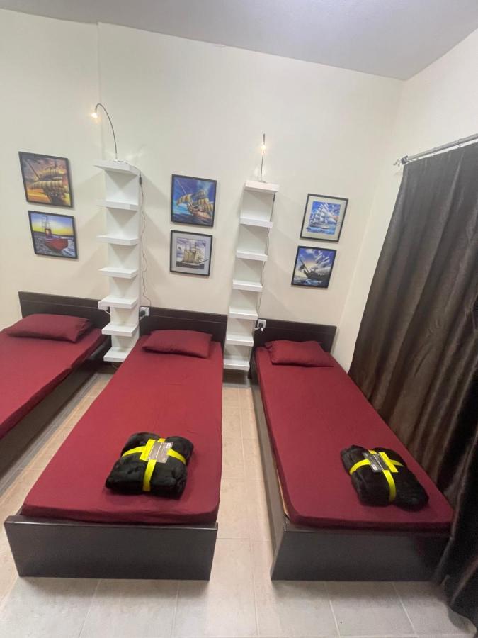 Хостел Dxb Backpackers Executive Дубай Экстерьер фото